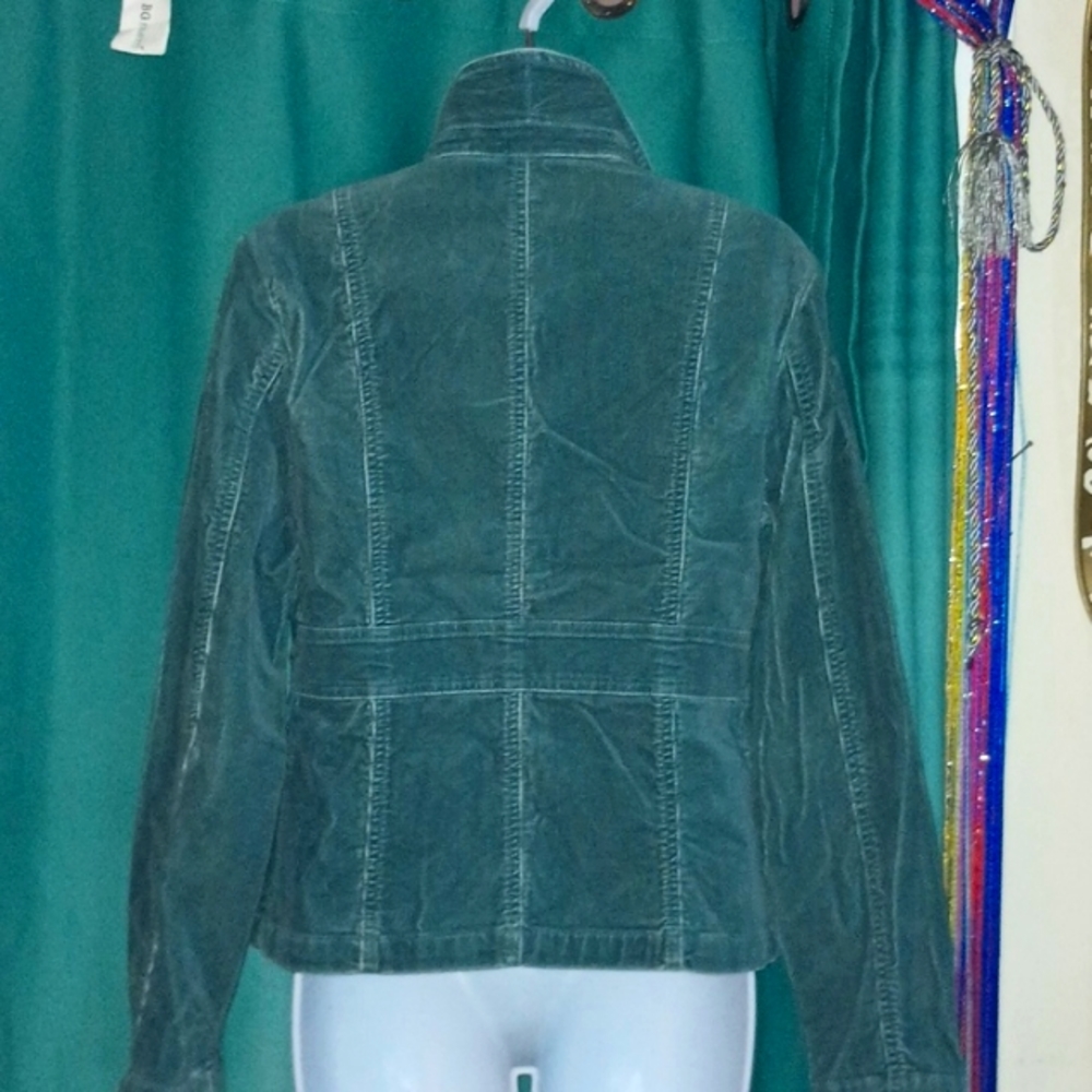 Women's jacket - Picture 2 of 4
